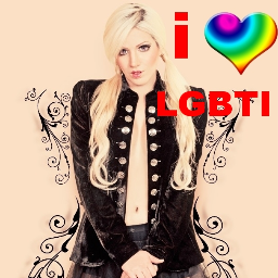 La comunidad  LGBTI apoyando a @MaritaMusic con su nuevo sencillo #EstaNoche