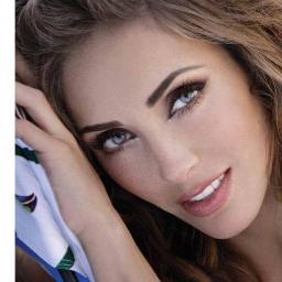 @Anahi mi princess te amo 12/14/2012