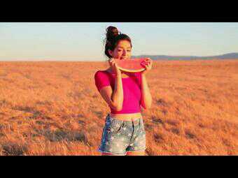 Bethany Mota is the prettiest girl , She inspires me to be confident and try out new things. Bethany, you're my idol ∞ ♡
