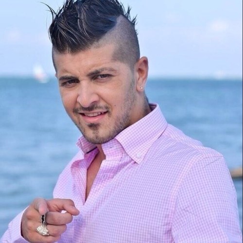 Mon idole? @Antonin_Portal La perfection? Antonin Je t'aime Tonin Follow de Antonin le 04/06/13