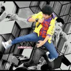Always support @RandyMartin98 [actor,singer,presenter and photographer],Monyet Cantik2 as Agas,followed by @RandyMartin98 RESMI !!!