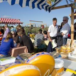 29 en 30 juni: Bourgondisch Buiten in de Beemster. Heerlijk in de natuur genieten van al het lekkers uit de Beemster e.o. http://t.co/CLdkTQdgcd