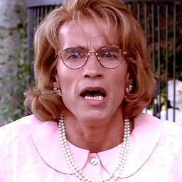 HowToWoman's profile picture. Betch