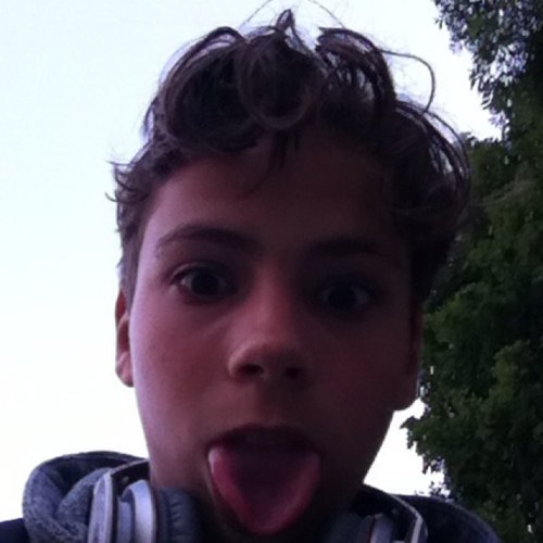 TPaffen's profile picture. Beschikbaar