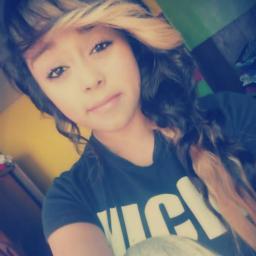 Just A Teen Tryin To Go Threw Life.