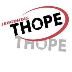 Het Jeugdhuis in Brugge. Open op woensdagnamiddag en vrijdagavond. Place to Be: Sint-Arnolduslaan 28, 8200 Brugge.