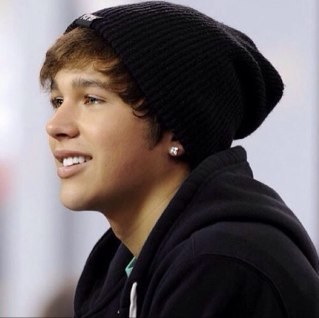 Follow my Main -- @BrandonsFiance_