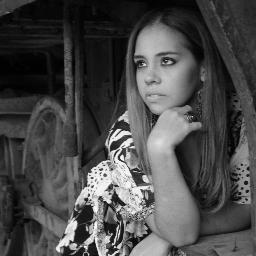 Clau_Belotto's profile picture. Futura Economista, soñadora, lectora y amante de peliculas! *%Facilis descensus averni%*