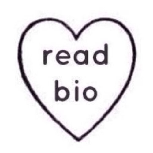 follow @arianavoodoos pretty please
(✿◠‿◠)