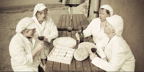 Cheesemakers of Canterbury home of the Ashmore Farmhouse,Hand-made unpasteurised and pasteurised cow and goat cheeses from our dairy at Dargate near Faversham.