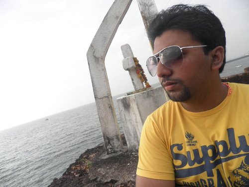 Creative Chef, Biker, Madly in love with windiescricket!!!
