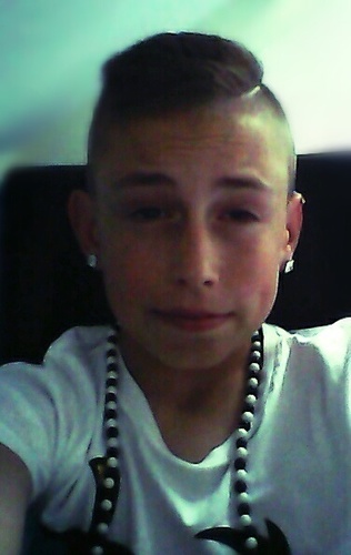 Jerôme | 12 Year | Drachten | Indonesian |