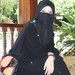 FaTiHaH_RosLAn's profile picture. make ALLAH be in your HEART.....
before SOMEONE or SOMETHING else ......
(^__^)     #TeamDakwah #BidadariSuaminya #tweetmuslim #TeamHijrah