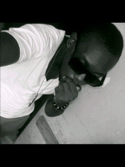 Recording artiste @magiccity_music! Follow and mention! Pin: 32FC79E5 for bookings call: +2347038740939