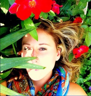 #International Film Sales & #DigitalMarketing. CO girl new to LA. Health & Fitness Nut, Runner, Foodie, Giggler + Wanderluster. ❤ Music. Multilingual. Ελληνίδα