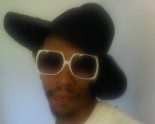 UncTommyBoy's profile picture. Born and raised in Nanjemoy Md, Comedian Joe Jack's Crazy Funny Uncle, Member of @420FriendlyRadi, & Owner of a vicious squirrel named Nutsey