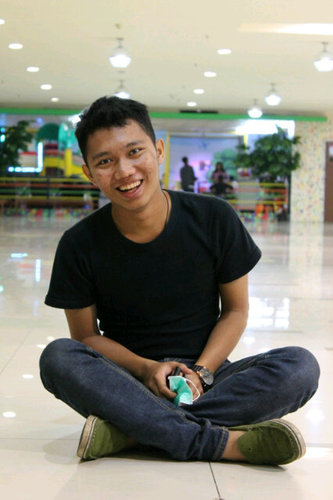 anggipratama97's profile picture. 