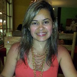 Cristã, advogada, esposa. Casada com Regi Pereira. Intensamente apaixonada por Jesus, pela vida e pela minha família.