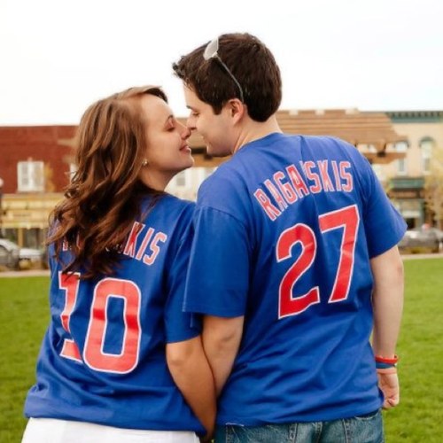 Valpo Grad, Cellist, Chicago Cubs and Valpo Bball fanatic, madly in love with my wife