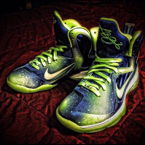 Making your shoes look like shit since 6/21/13 Personal: @CaseyErdoes