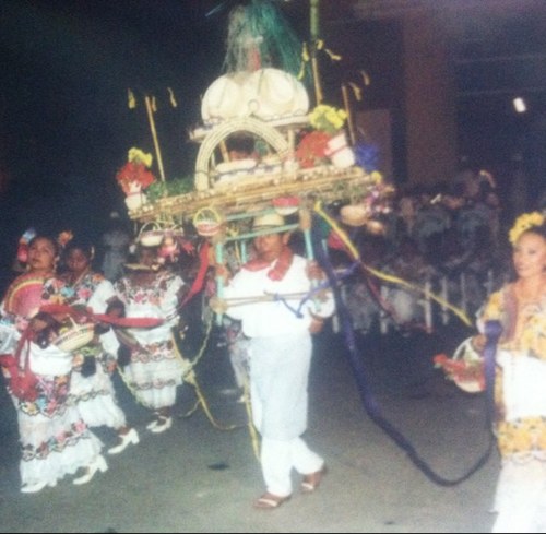 Tradiciones, costumbres,datos culturales e históricos de Campeche en memoria a Ricardo Encalada Argáez (1955-2006) promotor de la cultura campechana.