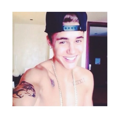 ehibieberj's profile picture. 220213 230313 050613