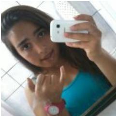 Muitas pessoa me magoaram muitas me fizeram felizes mais a voce que nao fez nada vai se fode porque eu nao dependo de vc pa

Nomera mi fazer Feliz