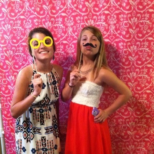 I love cats, Cody Simpson, Alli Simpson, and singing. I also ship #Kody. Follow my original account: @KacieJoe