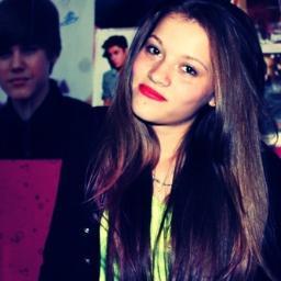 SidneyBelieber's profile picture. Just Believe In Your Dreams! -- 08 Avril 2013 Best day of my life ♥ Justin BIeber, My idol ♥
Jamais a genoux, toujours debout, Belieber jusqu'au bout ♥
