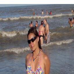 hola soy una chica muy trabajadora mi oficio es niñera y amante de david caruso y adan