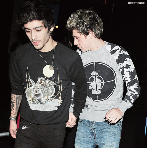 DON'T FOLLOW!!! This is a free follow from @blazedupzjm , please follow me on there instead. Love you x