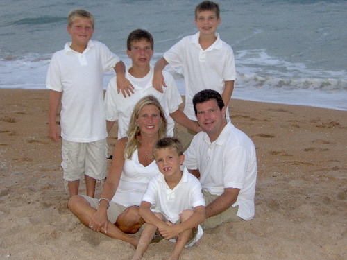 State Farm agent, father of 4 boys, husband of amazing wife Lori,  Saved by grace of our Lord Jesus Christ