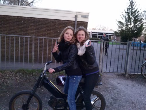 14 jaar / bornego college /  sint Nicolaasga / love @xSilkedevries en @froukjedevries 3