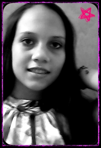não tenho bio ainda *--*