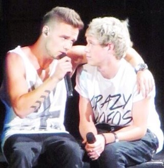 You just got a free follow, returnna favour and go follow @NiallsParadisex and @hey_slut_ thankyou!