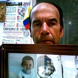 CarlosMBorbonR's profile picture. cocoquial qtadar@gmail.com @GE_cafe @ameqy @bocarmil - natural - humano - vivencial