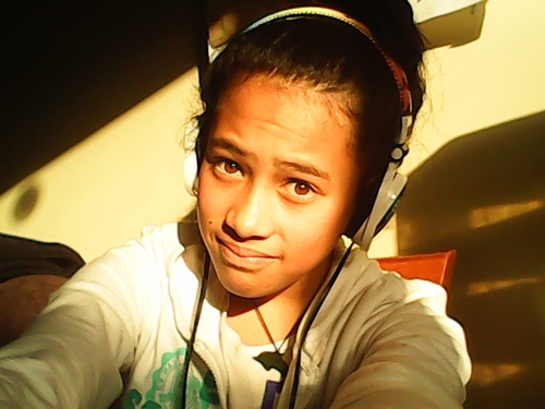 Hello Everyone My Name Is Okeroa Edwards I Am The Youngest of 4 I Am 12 Years Old And Sporty Ok Bye And Follow Me !! Bye