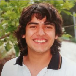 Oriundo de Los Ángeles, Ex DSV12', Estudiante de @derechoPUCV, Cruzado, Revolucionario, Democrático, Melómano y Positivo.