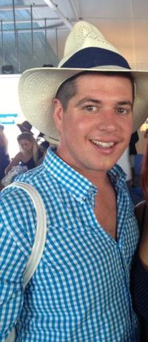 Wine Hunter and Enthusiast, Food lover, Have a Backgammon Obsession, Love Wine Gums, Keen Braai-master, Golfer!!