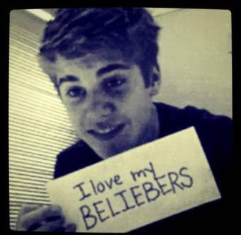 Keep calm and love Bieber