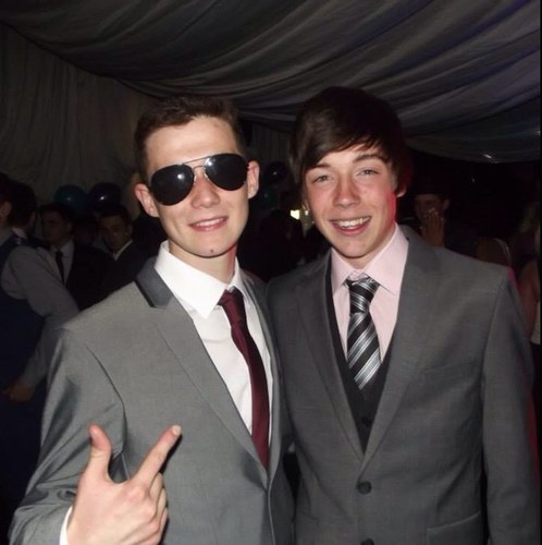 Follow me, ill follow back, simples:)