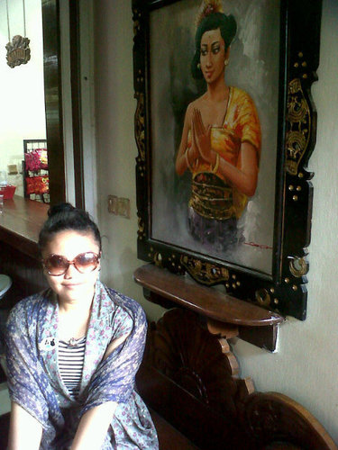 AyuthiaMayang's profile picture. *Allah *Papa *Mama *Sist *Bro #SENDRATASIK di hatiku :*