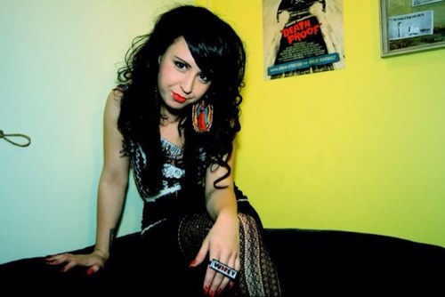 youloveSirah's profile picture. Who gives a shit anymore? (.______.)={ ~Whale~Ask away :) http://t.co/JcYpp00CPB