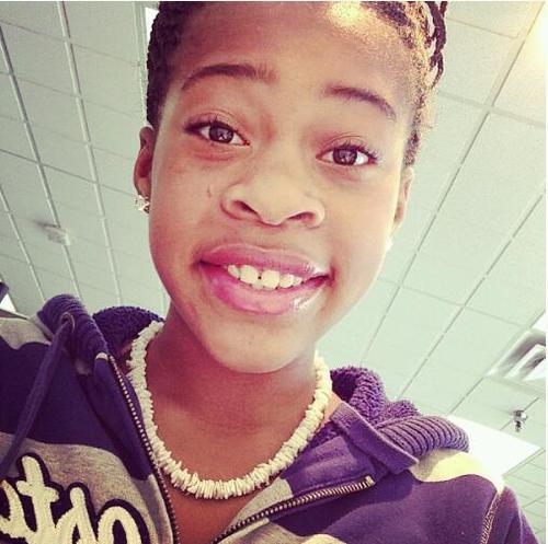 iBall , #12 ! iHave A Good PersonaliTy.. iDonT Beef , ThaT ShiT Wack ! Follow Mhe .. iFollow Back