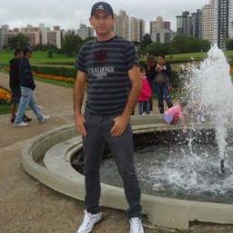 Vivendo a vida e Feliz.