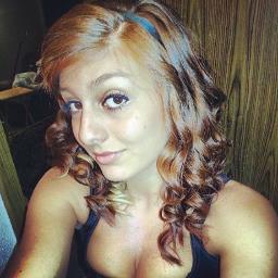 BethLeos's profile picture. 