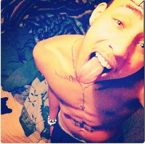 Follow me && @hiiisprincess_ sheeesh .