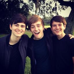 Fan/Update account for @BeforeYouExit based in New Zealand :) Follow my personal account: @punkrockmalxm :)