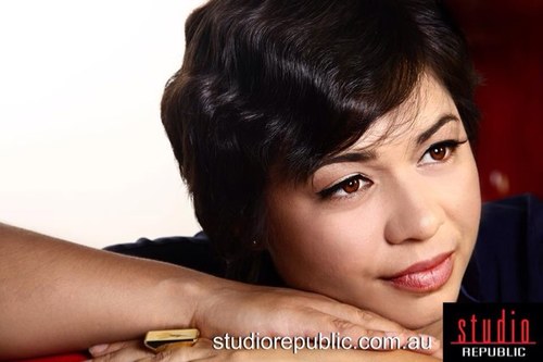 tweetsmeoneo's profile picture. Politics, Fashion & Raising kids