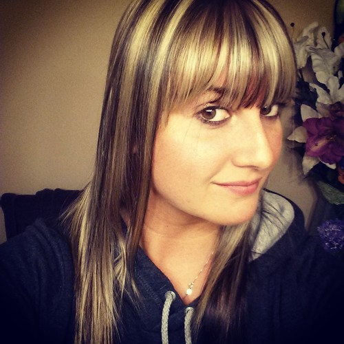 TheCourtx2's profile picture. 